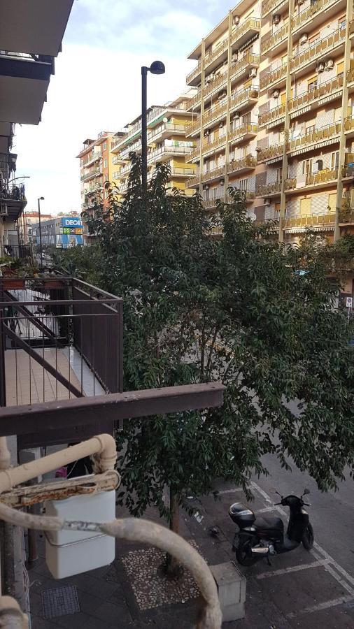 La Casa Di Aurora Apartment Napoli Bagian luar foto