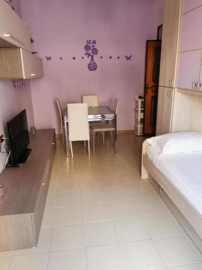 La Casa Di Aurora Apartment Napoli Bagian luar foto