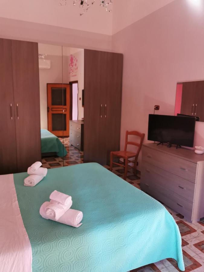 La Casa Di Aurora Apartment Napoli Bagian luar foto