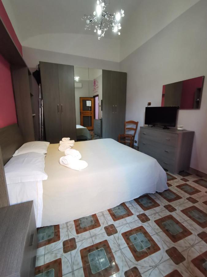 La Casa Di Aurora Apartment Napoli Bagian luar foto